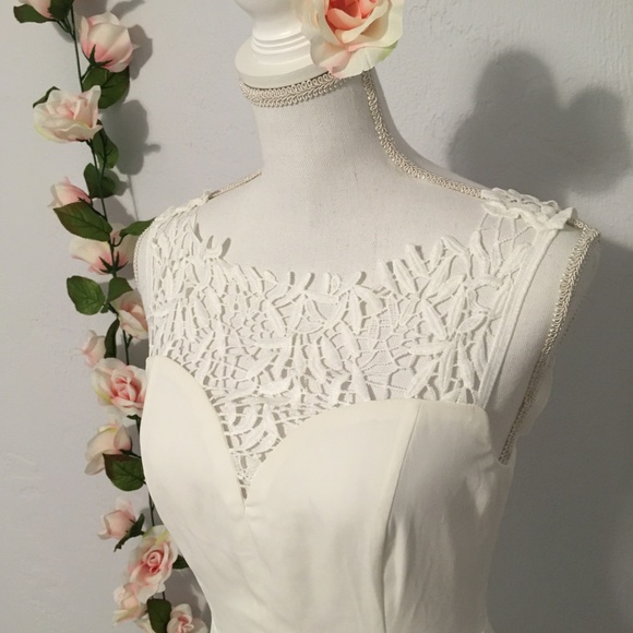 NWOT Stunning White Lace Dress - Picture 6 of 8